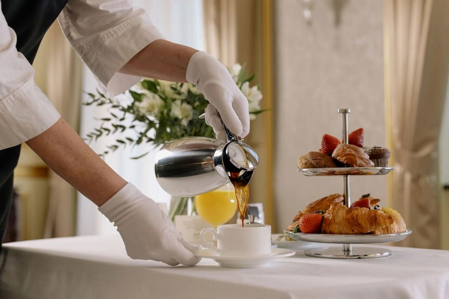 Luxury breakfast service at Golden Moments
