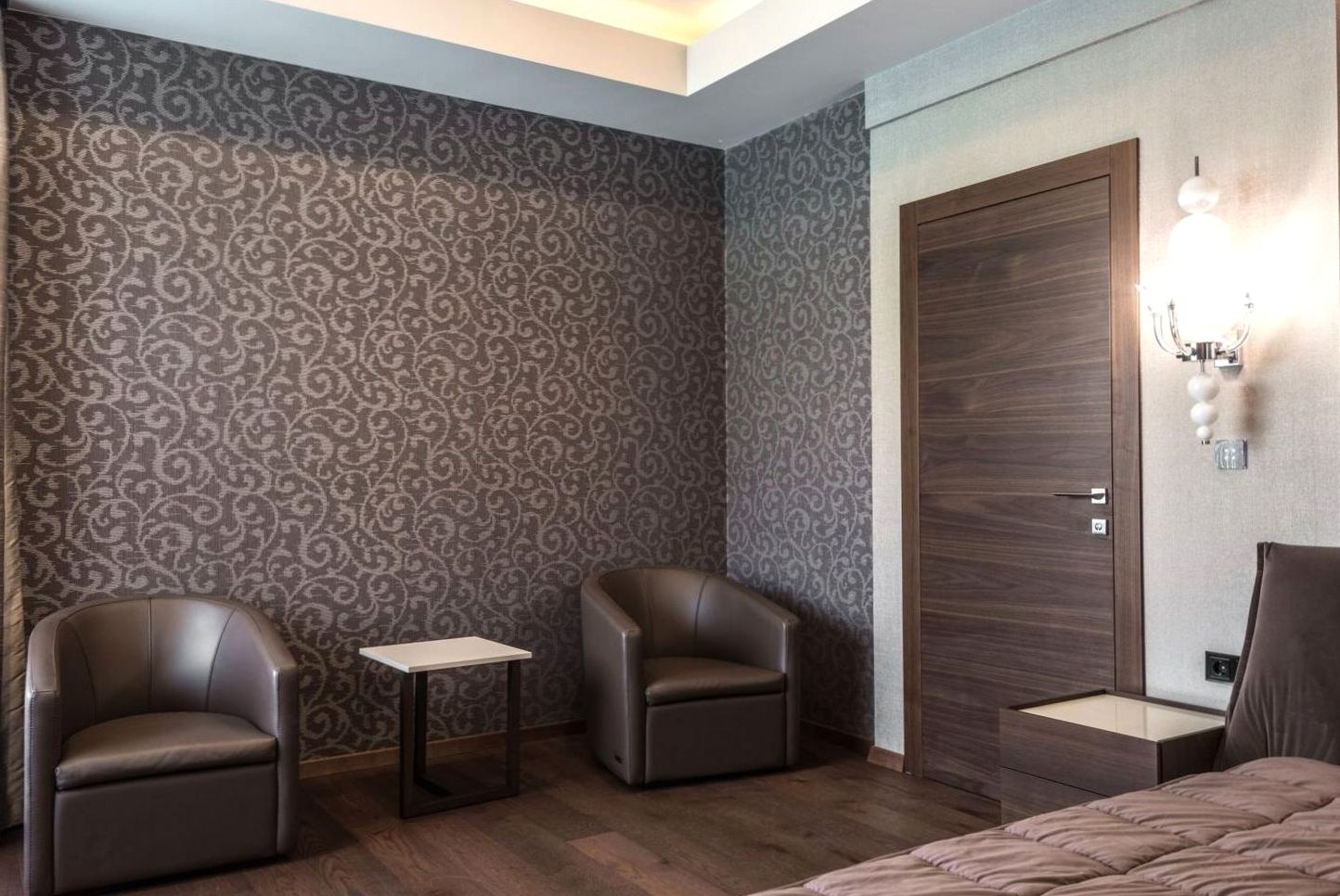 Deluxe Room at Golden Moments